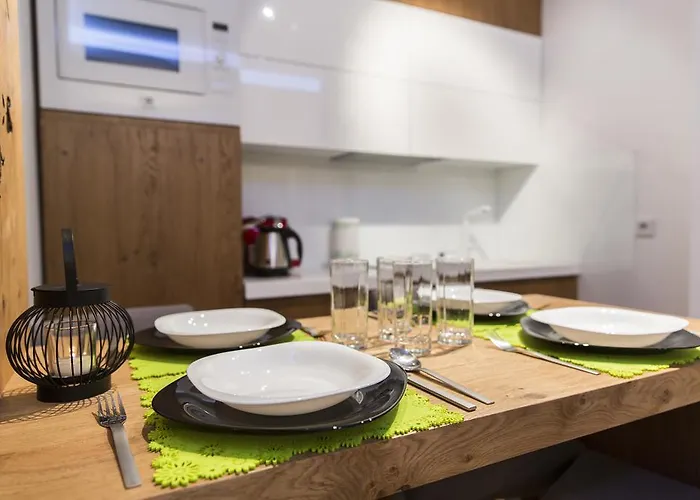 Mala Laka דירה זקופאנה