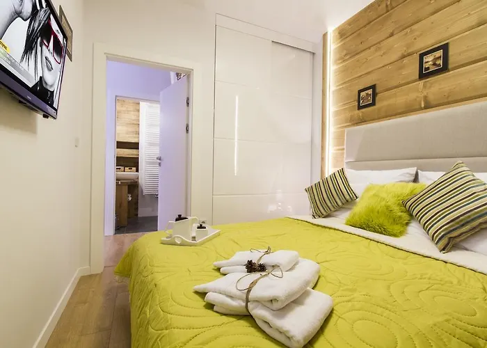 Mala Laka זקופאנה